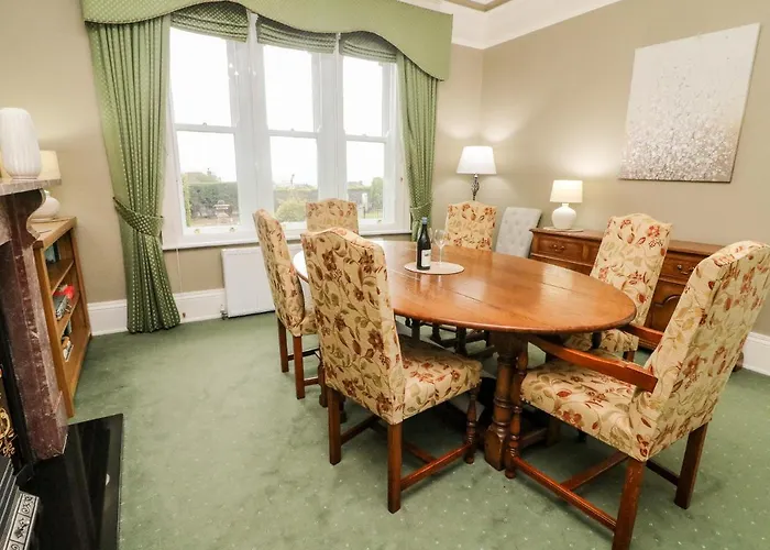 Heanor House Leyburn