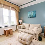 Heanor House Leyburn