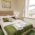 Heanor House Σπίτι διακοπών *