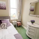 Heanor House Leyburn
